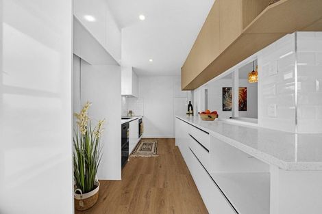 Photo of property in 1/20 Sarajevo Place, Massey, Auckland, 0614