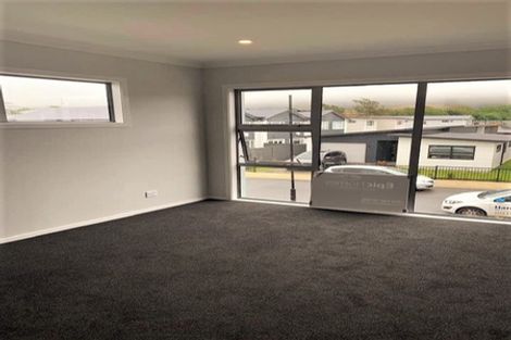 Photo of property in 11 Torea Place, Kenepuru, Porirua, 5022