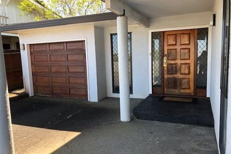 Photo of property in 32 Esmonde Road, Takapuna, Auckland, 0622
