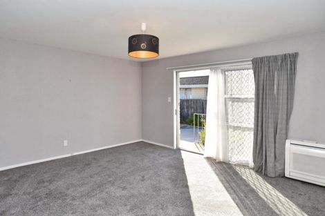 Photo of property in 1/5 James Condon Place, Redwood, Christchurch, 8051
