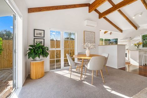 Photo of property in 2/25 College Road, Northcote, Auckland, 0627