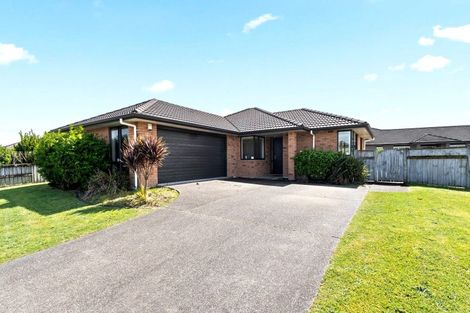 Photo of property in 94 Farringdon Avenue, Rototuna North, Hamilton, 3210