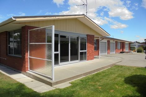 Photo of property in 2/31 Guinness Crescent, Ilam, Christchurch, 8041