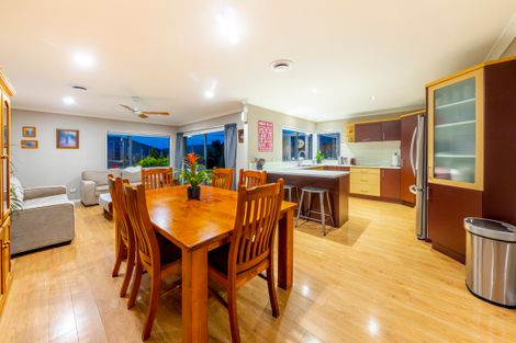 Photo of property in 13 Dunaff Place, Flat Bush, Auckland, 2019