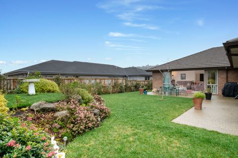 Photo of property in 18 Josh Road, Huapai, Kumeu, 0810