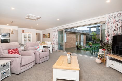 Photo of property in 18 Josh Road, Huapai, Kumeu, 0810