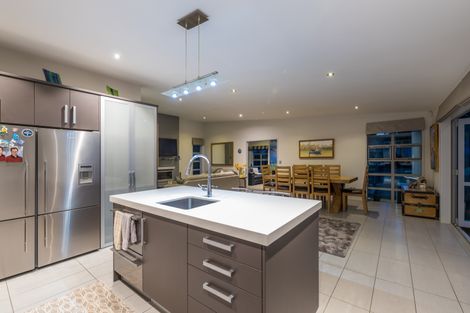 Photo of property in 1 Kotare Heights, Kerikeri, 0230