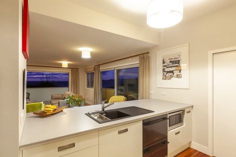 Photo of property in 121 The Parade, Paekakariki, 5034