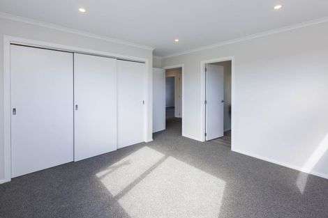 Photo of property in 11 Mawai Hakona Drive, Wallaceville, Upper Hutt, 5018