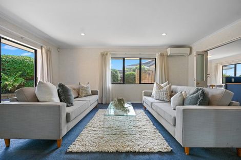 Photo of property in 2 Wilfred Street, St Andrews, Hamilton, 3200