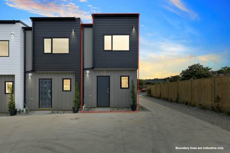 Photo of property in 1/77 Glenmore Road, Sunnyhills, Auckland, 2010