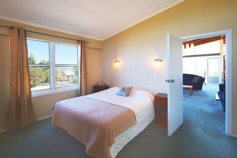 Photo of property in 4 Weka Road, Waipahihi, Taupo, 3330