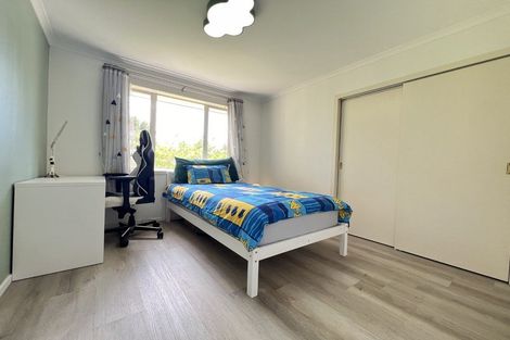 Photo of property in 38 Matija Place, Red Beach, 0932