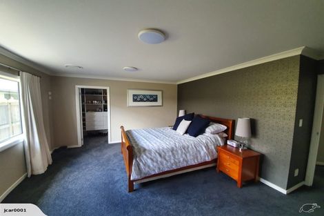 Photo of property in 2 Amokura Crescent, Flagstaff, Hamilton, 3210