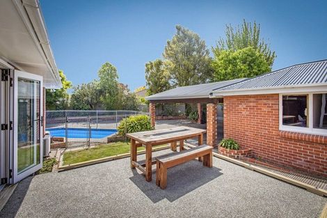 Photo of property in 28 Craven Street, Sockburn, Christchurch, 8042