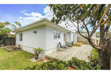 Photo of property in 2/1 Dunstall Place, Mangere Bridge, Auckland, 2022