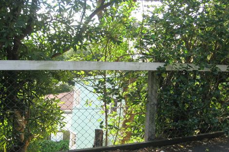 Photo of property in 39 Kinghorne Street, Strathmore Park, Wellington, 6022