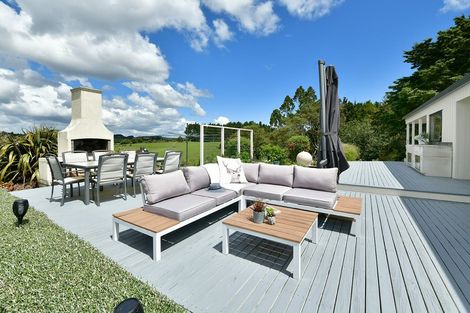 Photo of property in 167 Anderson Road, Helensville, 0875