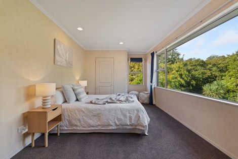 Photo of property in 333 Devon Street West, New Plymouth, 4310