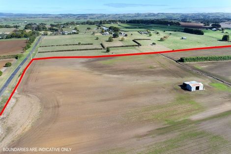 Photo of property in 142 Hutchings Road, Waiuku, 2682