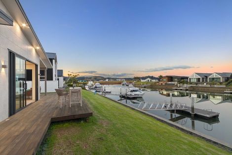 Photo of property in 17 Awatea Drive, Whitianga, 3510