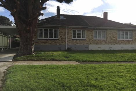 Photo of property in 51b Birkdale Road, Birkdale, Auckland, 0626