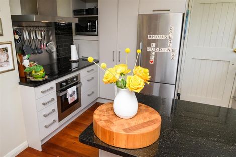 Photo of property in 124 Tutaenui Road, Marton, 4710