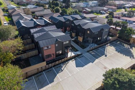 Photo of property in 11/25 Childs Avenue, Pukekohe, 2120