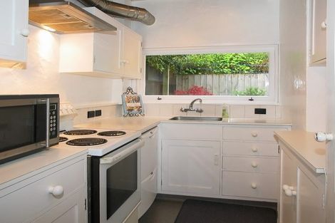 Photo of property in 18/10 Pitarua Street, Thorndon, Wellington, 6011