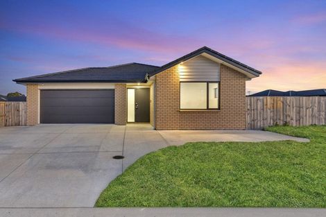 Photo of property in 5 Booker Drive, Tuakau, 2121
