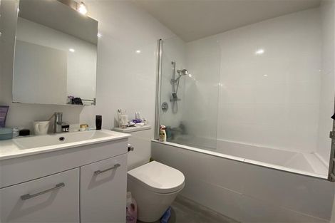 Photo of property in 40 Akeake Lane, Albany Heights, Auckland, 0632