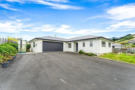 Photo of property in 6 Glendermid Close, Sawyers Bay, Port Chalmers, 9023