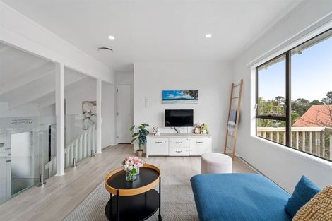 Photo of property in 1/20 Waiau Street, Torbay, Auckland, 0630