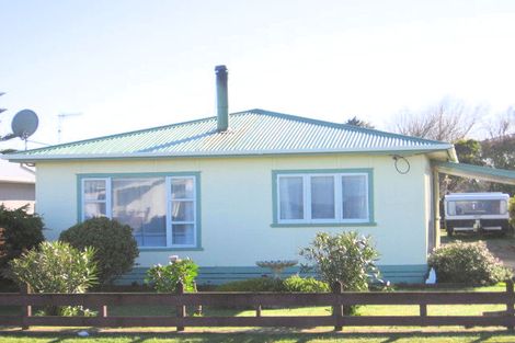 Photo of property in 7 Seabury Avenue, Foxton Beach, Foxton, 4815