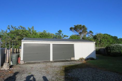 Photo of property in 11 Martin Place, Carters Beach, Westport, 7825