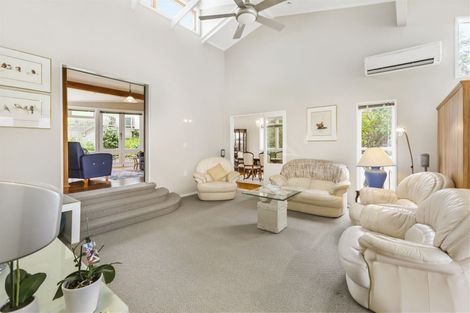 Photo of property in 36 Mana View Road, Paremata, Porirua, 5026