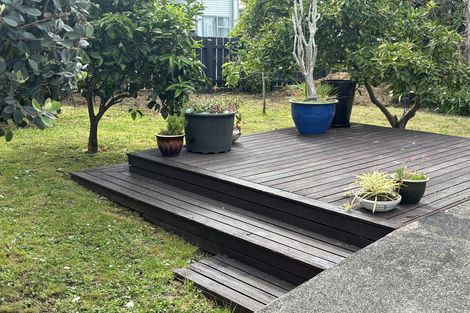 Photo of property in 26 Waione Avenue, Te Atatu Peninsula, Auckland, 0610