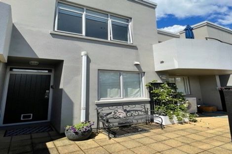 Photo of property in 5/29 Third Avenue, Tauranga, 3110