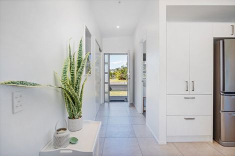 Photo of property in 12 Vanita Drive, Whitianga, 3510