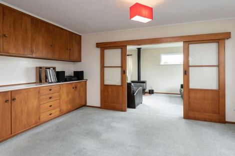 Photo of property in 26 Bellringer Crescent, Newlands, Wellington, 6037