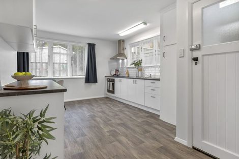 Photo of property in 9 Hampshire Street, Cannons Creek, Porirua, 5024