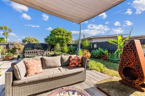 Photo of property in 30 Pharazyn Avenue, Waikanae Beach, Waikanae, 5036