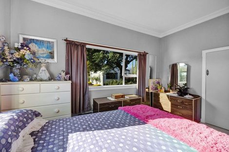 Photo of property in 13 Disraeli Street, Hawera, 4610