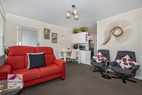 Photo of property in 11 Lupton Avenue, Kensington, Whangarei, 0112