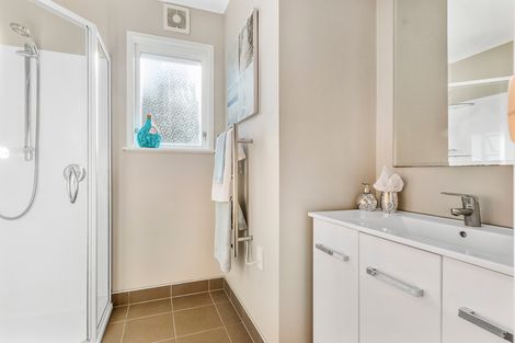 Photo of property in 21 Tagor Street, Glen Eden, Auckland, 0602