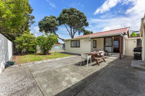 Photo of property in 4 Roxburgh Grove, Petone, Lower Hutt, 5012