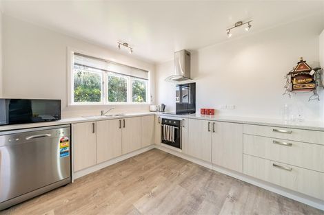 Photo of property in 21 Totara Park Road, Clouston Park, Upper Hutt, 5018