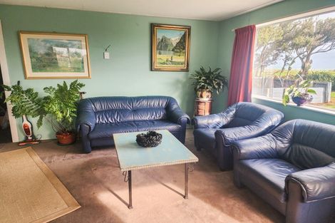 Photo of property in 15 Surrey Street, Orepuki, Riverton, 9881