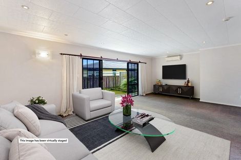 Photo of property in 18 Cobb Place, Otaki, 5512