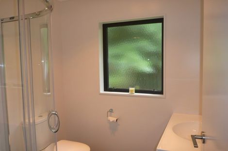 Photo of property in 146 Boord Crescent, Kumeu, 0891